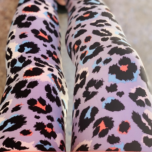 Pants - 2️⃣/$30 Multicolor Leopard Leggings